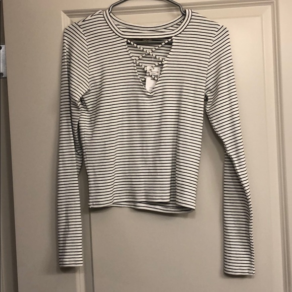 Hollister M cropped long sleeve shirt - Picture 3 of 3